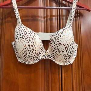 Victoria’s Secret Bra 34D Leopard Print Lined Underwire full coverage